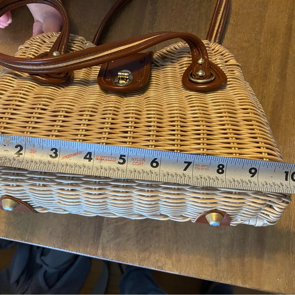 Vintage Brown Woven Handbag - Picture 9 of 10